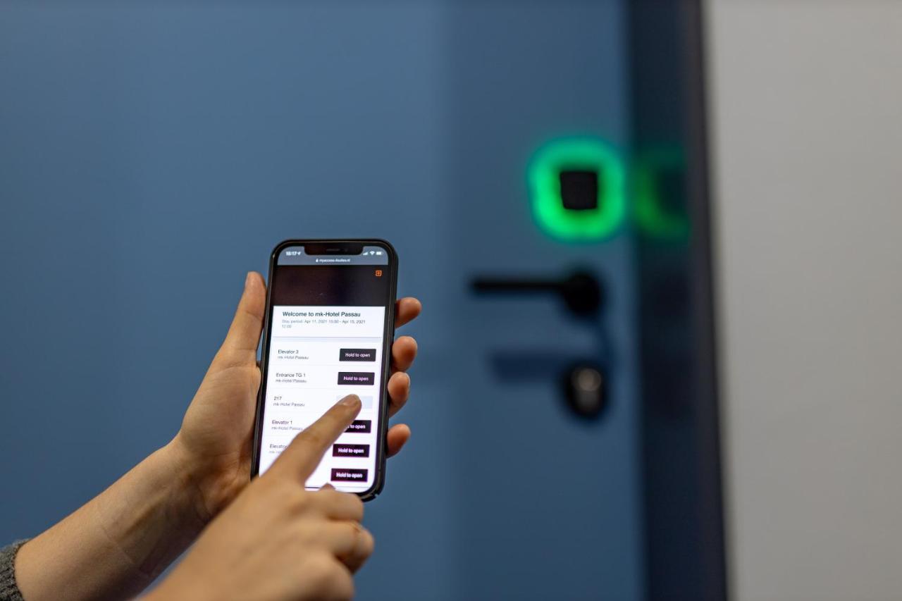 mk hotel tirana Rinas Bagian luar foto Nuki Smart Lock